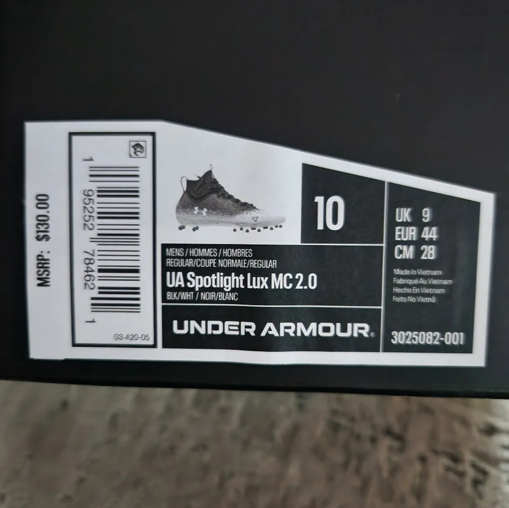 Under Armour Spotlight Lux MC 2.0 Football Cleat